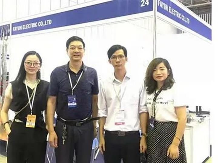 Hotspot Matrix: Biến Chùm ảnh: Nắng nóng kinh thành cơ hội marketing đột phá