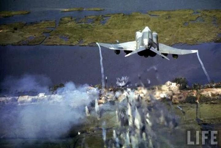 Mỹ Tâm: Họa mi tóc nâu và mối quan hệ với học trò